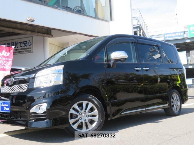 Toyota VOXY 2013-03 8282995-3
