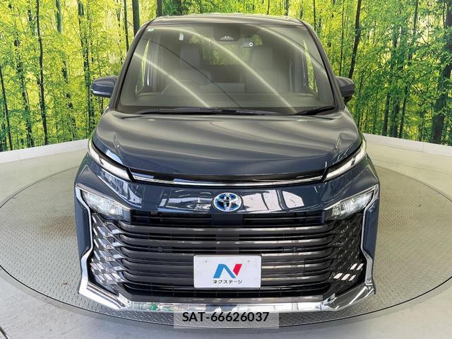 Toyota VOXY 2025-02 8283028-15