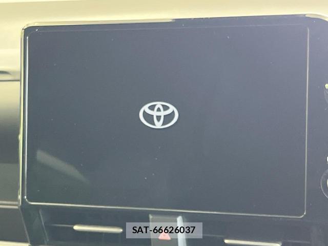 Toyota VOXY 2025-02 8283028-3