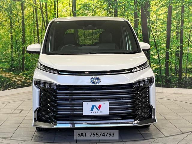 Toyota VOXY 2025-07 8283143-14