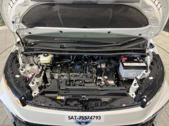 Toyota VOXY 2025-07 8283143-18