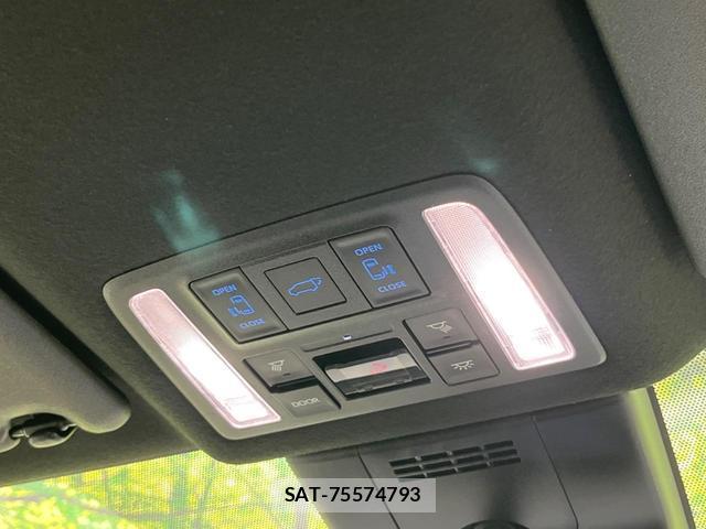 Toyota VOXY 2025-07 8283143-2
