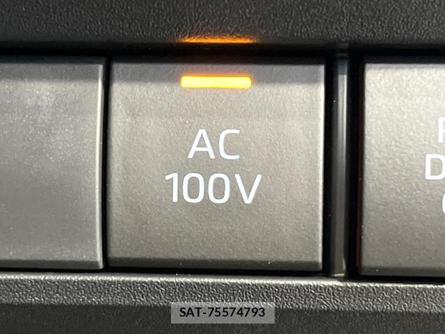 Toyota VOXY 2025-07 8283143-5