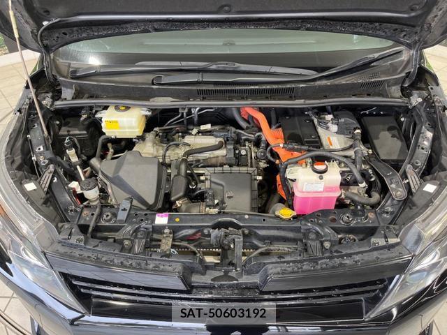 Toyota VOXY 2014-08 8283160-17