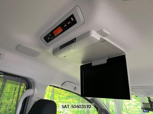 Toyota VOXY 2014-08 8283160-3