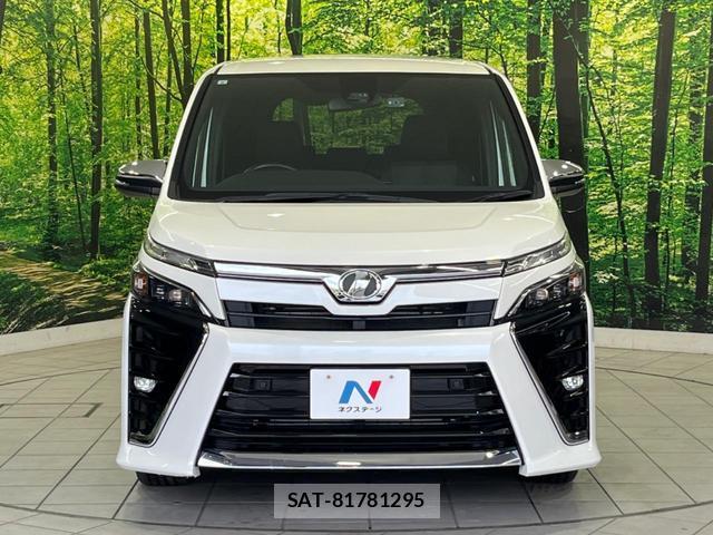 Toyota VOXY 2019-06 8283164-14