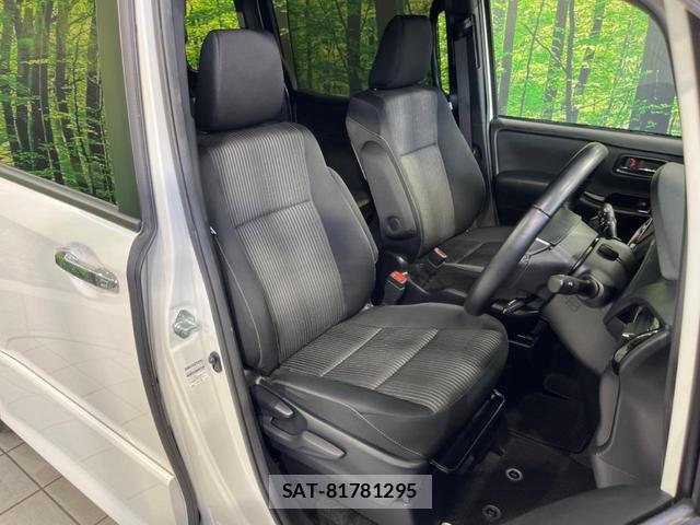 Toyota VOXY 2019-06 8283164-7