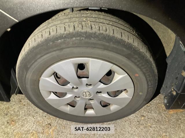 Toyota VOXY 2012-02 8283294-6