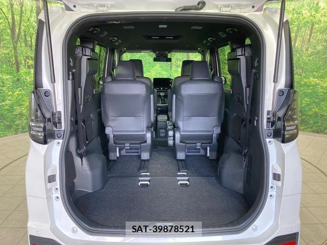 Toyota VOXY 2024-04 8283297-10