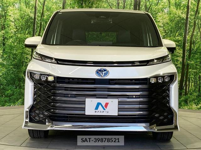 Toyota VOXY 2024-04 8283297-13