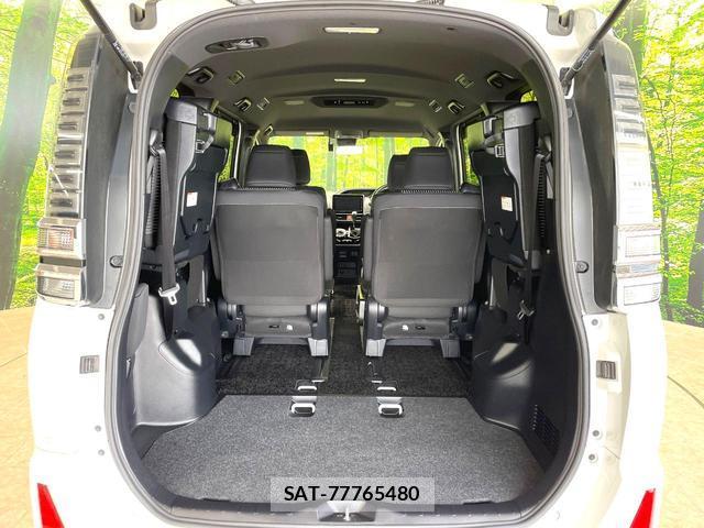 Toyota VOXY 2019-07 8283461-10