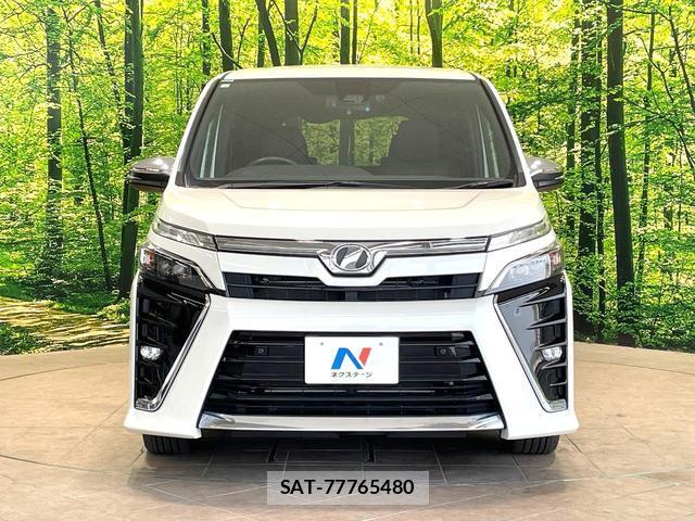Toyota VOXY 2019-07 8283461-14