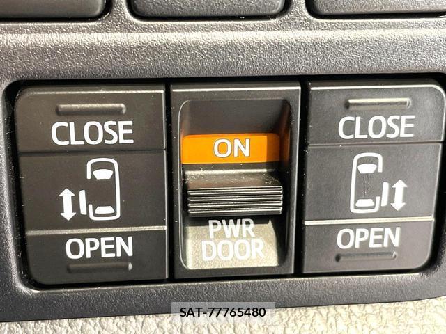 Toyota VOXY 2019-07 8283461-3