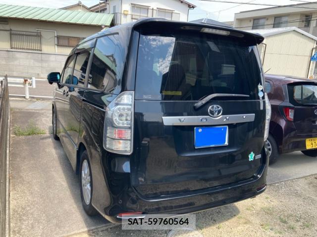 Toyota VOXY 2011-01 8283488-13