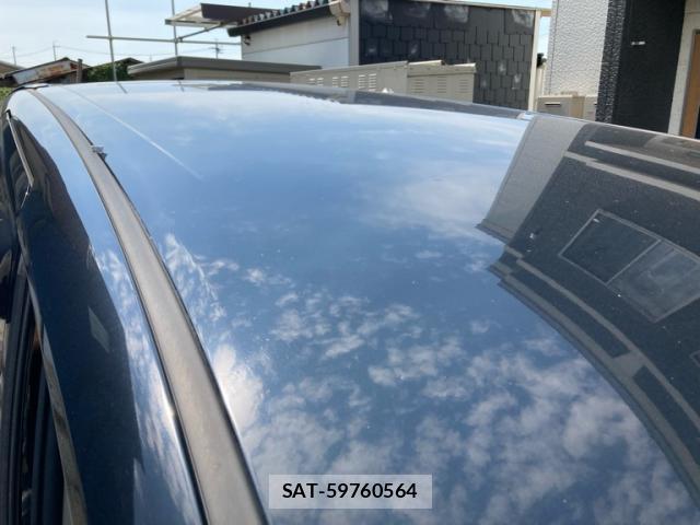 Toyota VOXY 2011-01 8283488-17