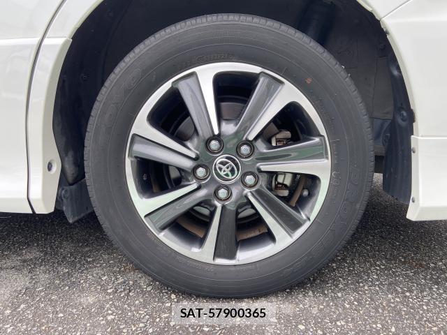 Toyota VOXY 2021-10 8283489-19