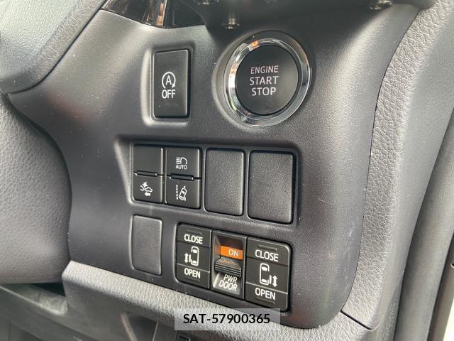 Toyota VOXY 2021-10 8283489-8