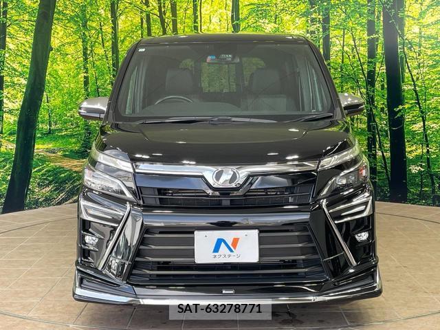Toyota VOXY 2018-12 8283606-14