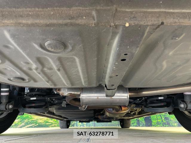 Toyota VOXY 2018-12 8283606-19