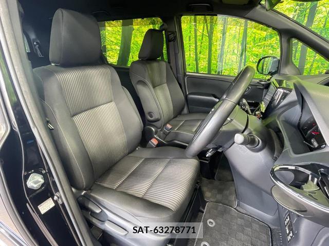 Toyota VOXY 2018-12 8283606-8