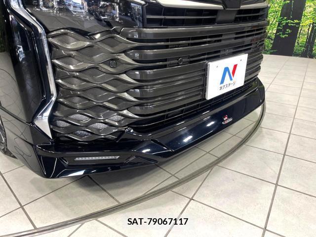 Toyota VOXY 2023-09 8283944-3