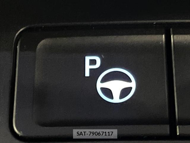 Toyota VOXY 2023-09 8283944-6