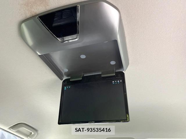 Toyota VOXY 2009-12 8283980-2
