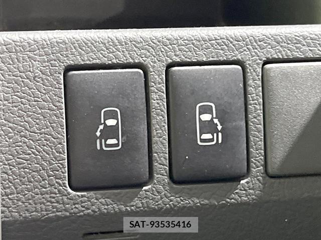 Toyota VOXY 2009-12 8283980-5