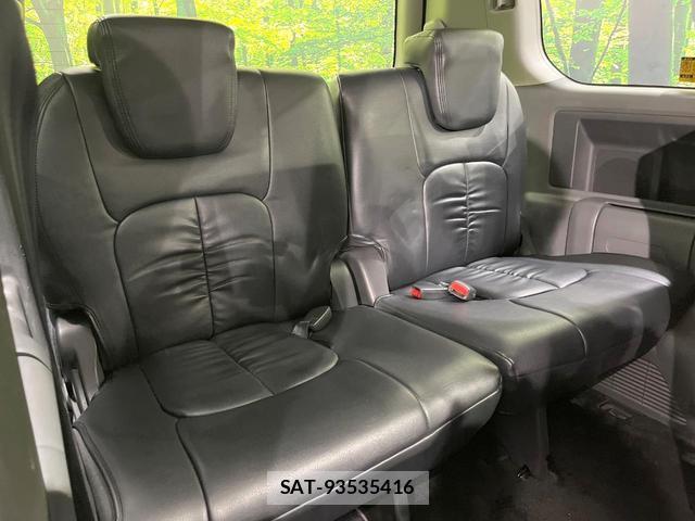 Toyota VOXY 2009-12 8283980-9