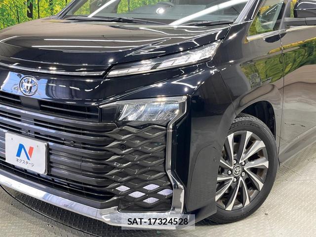 Toyota VOXY 2024-10 8283999-12