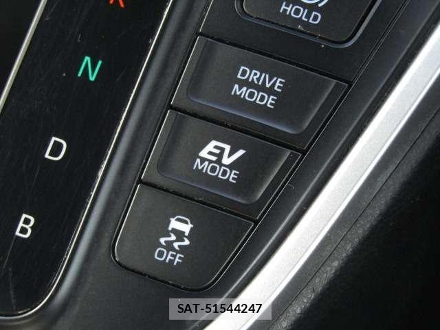Toyota VOXY 2024-07 8284128-7