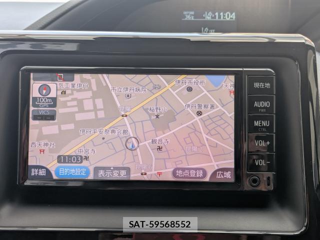 Toyota VOXY 2017-06 8284429-18