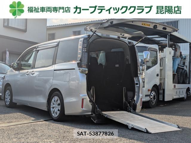 Toyota VOXY 2017-06 8284432-0