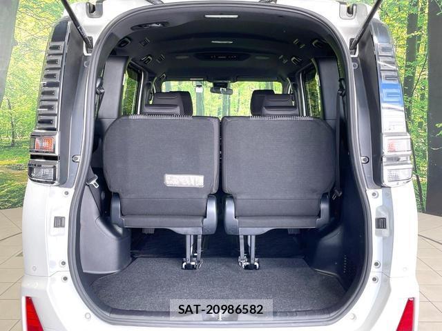 Toyota VOXY 2019-04 8284499-10