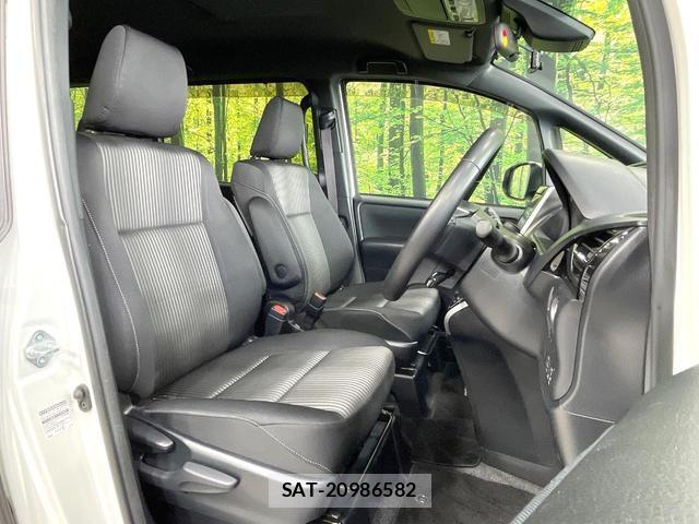 Toyota VOXY 2019-04 8284499-7