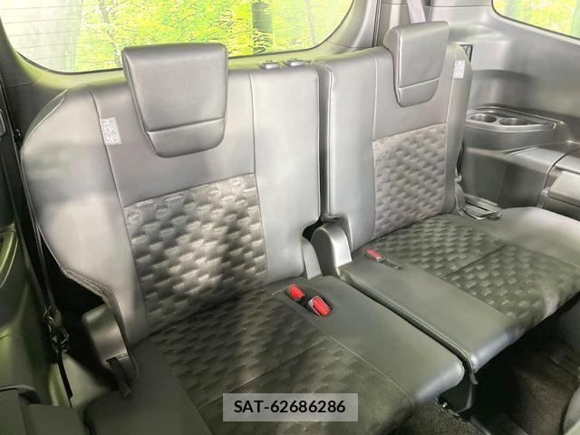Toyota VOXY 2025-09 8284502-10