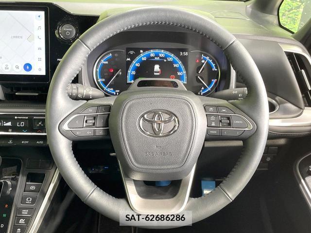 Toyota VOXY 2025-09 8284502-14