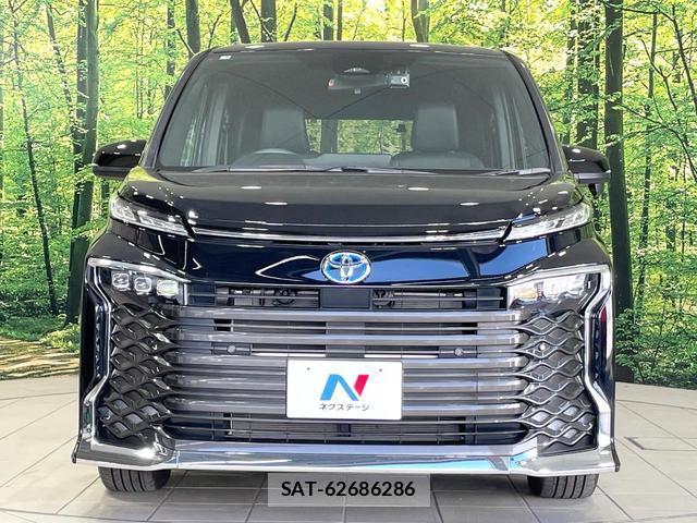 Toyota VOXY 2025-09 8284502-15
