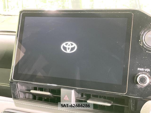 Toyota VOXY 2025-09 8284502-4
