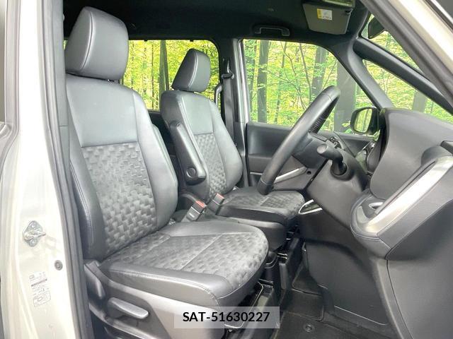 Toyota VOXY 2022-03 8284510-7