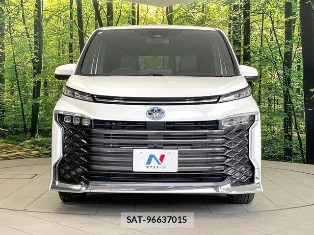 Toyota VOXY 2025-07 8284515-14
