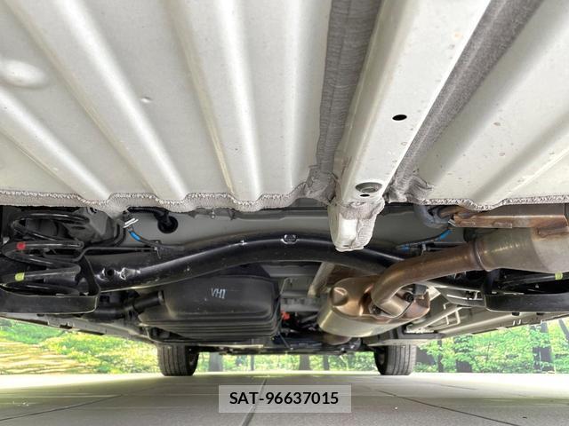 Toyota VOXY 2025-07 8284515-19