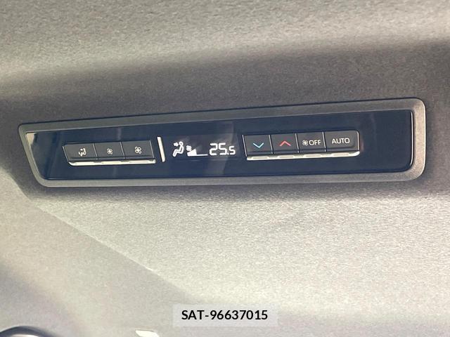 Toyota VOXY 2025-07 8284515-6