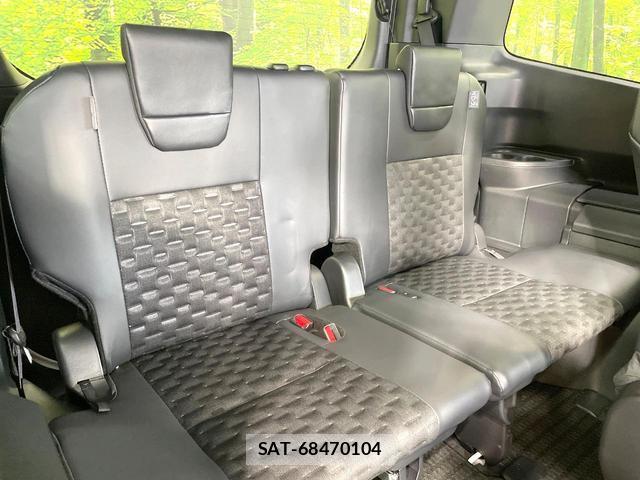 Toyota VOXY 2025-07 8284516-8