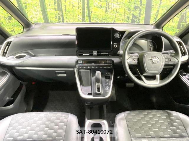 Toyota VOXY 2025-07 8284517-1