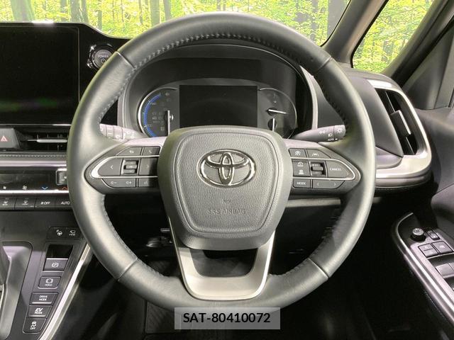 Toyota VOXY 2025-07 8284517-11
