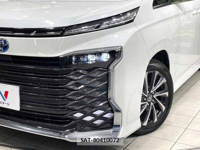 Toyota VOXY 2025-07 8284517-12