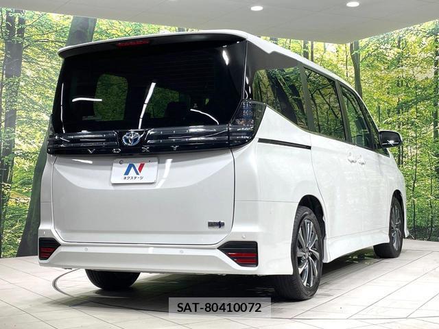 Toyota VOXY 2025-07 8284517-17