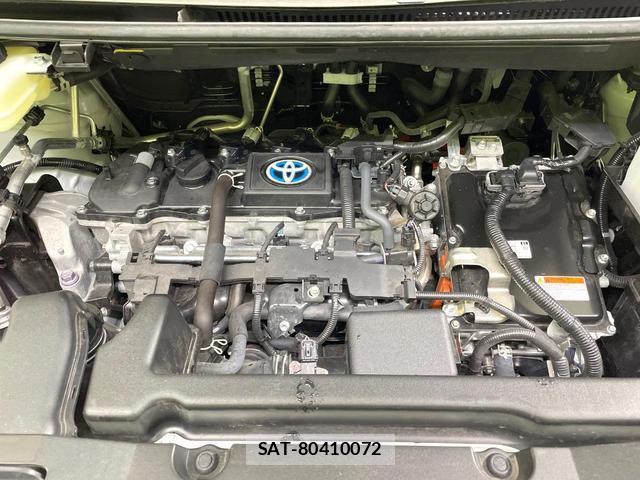 Toyota VOXY 2025-07 8284517-18
