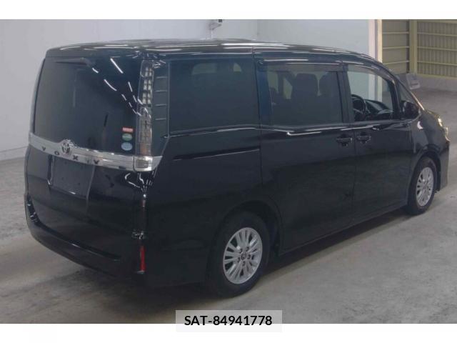 Toyota VOXY 2015-07 8284663-1
